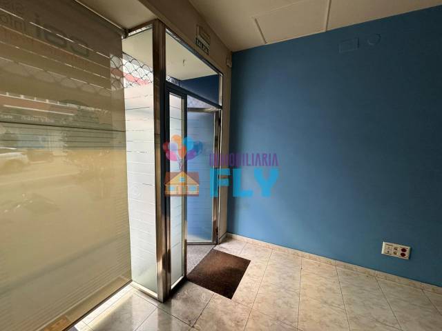 Local comercial en Alquiler en Coruña en Plaza Industria