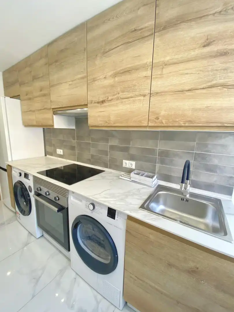 Cocina de Piso para compartir en Madrid con Aire acondicionado, Calefacción y Amueblado