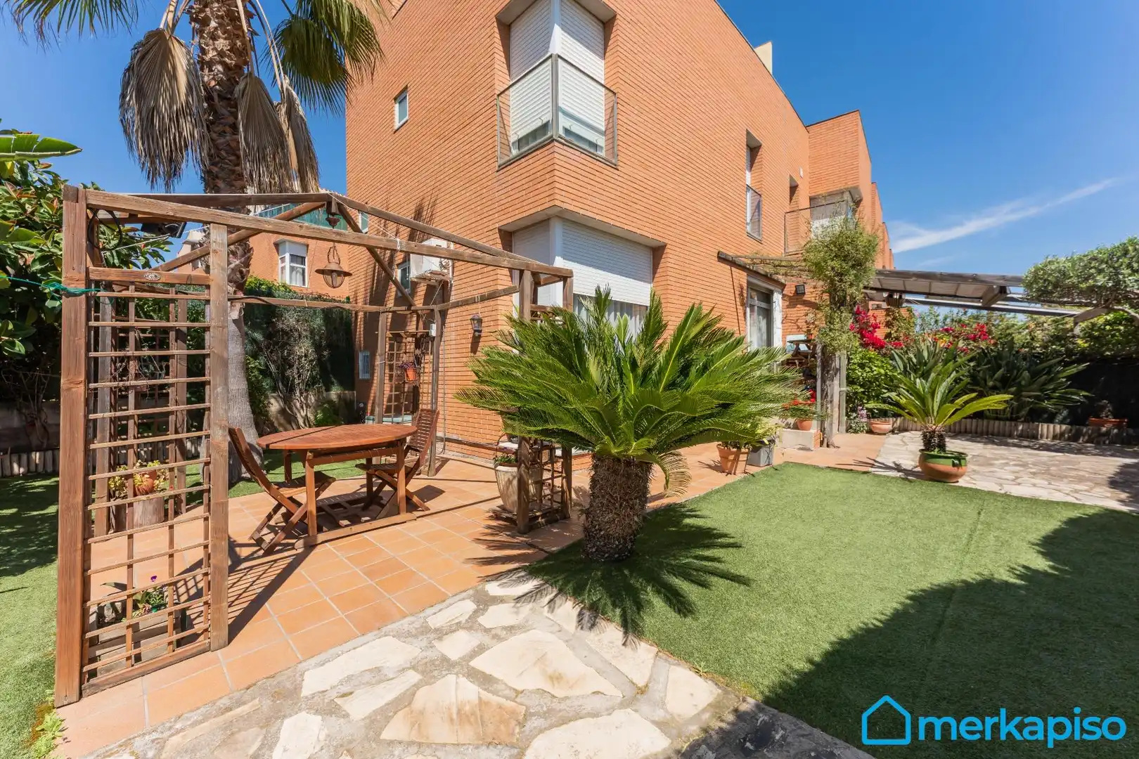 Jardín de Casa adosada en venta en Viladecans con Calefacción, Jardín privado y Terraza