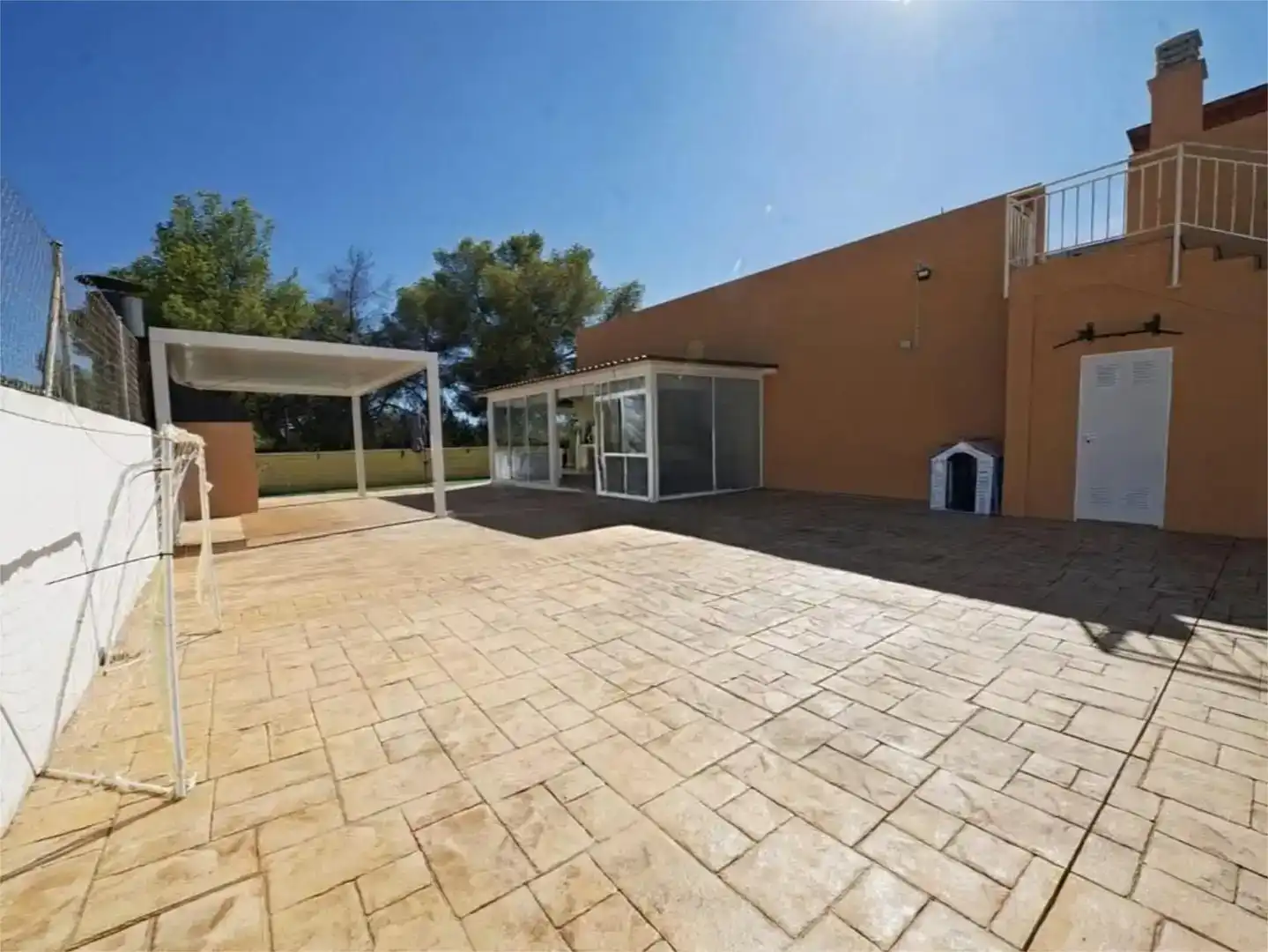 Terrassa de Casa o xalet en venda en El Campello amb Aire condicionat, Jardí privat i Traster