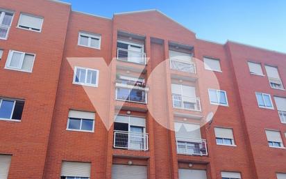 Exterior view of Premises for sale in  Madrid Capital