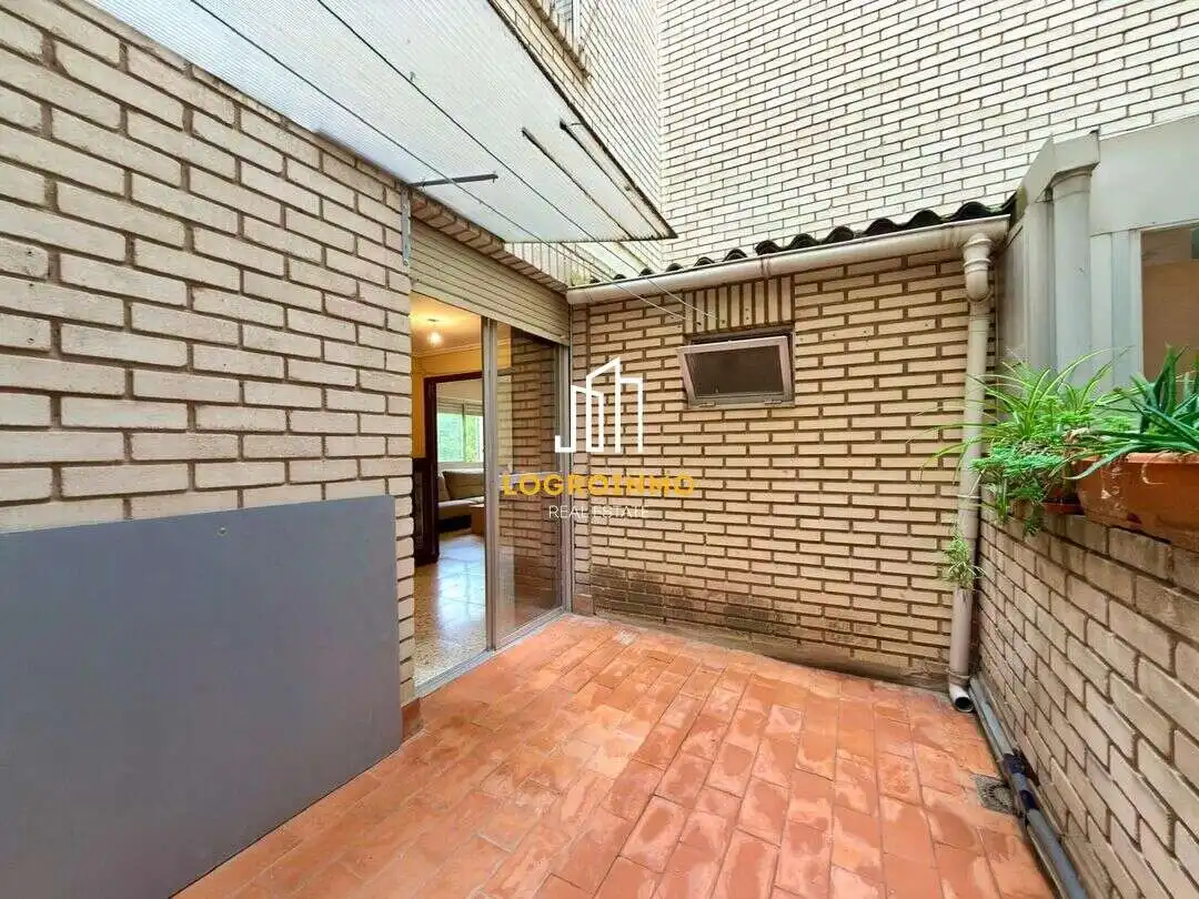 Außenansicht von Wohnung zum Verkauf in  Logroño mit Heizung und Terrasse