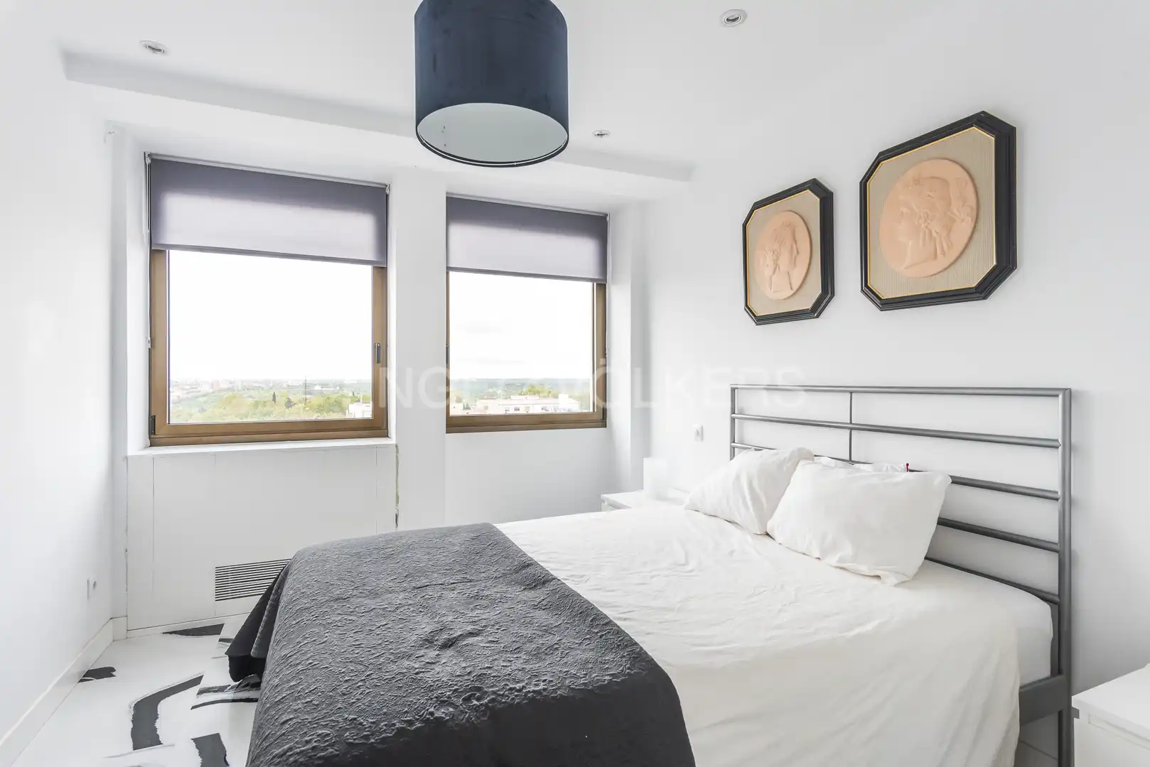 Schlafzimmer von Wohnung zur Miete in Madrid mit Klimaanlage, Heizung und Möbliert