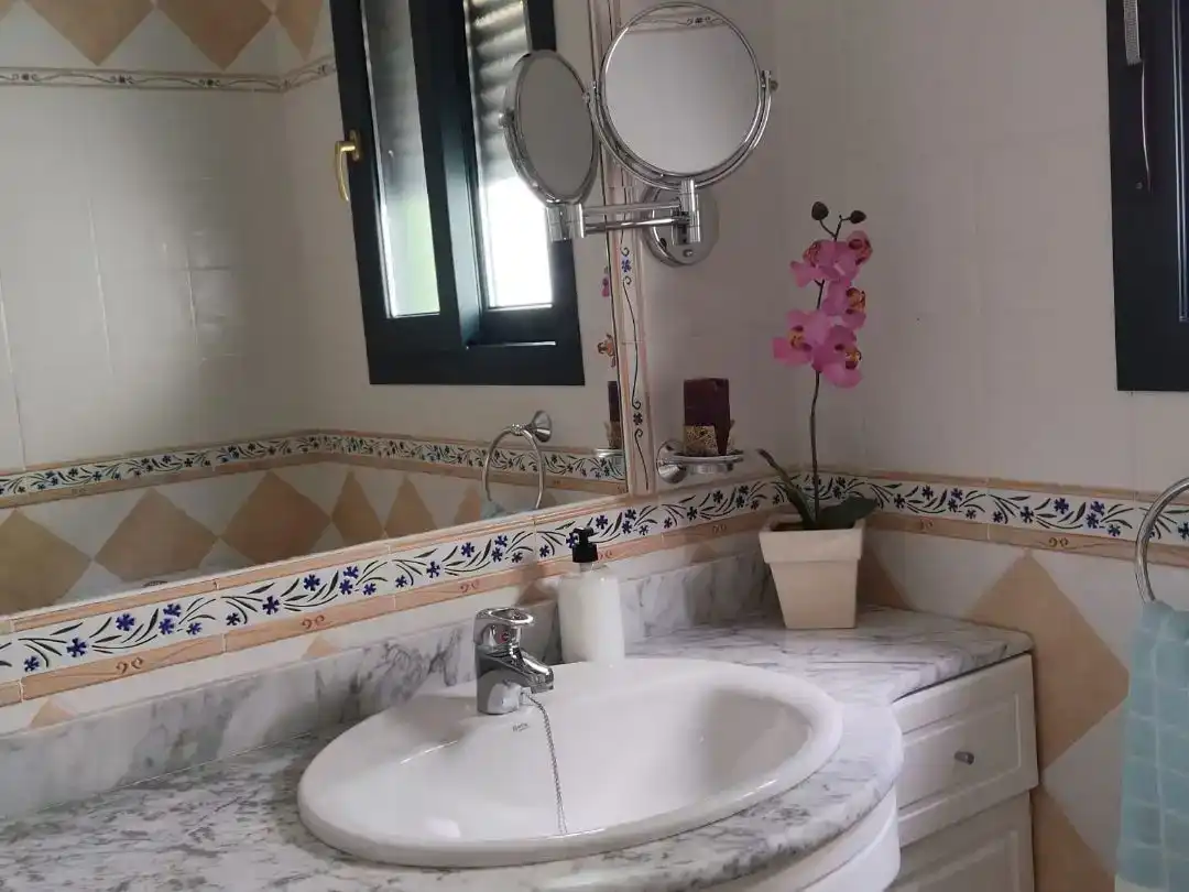 Baño de Piso en venta en Islantilla con Aire acondicionado, Jardín privado y Piscina
