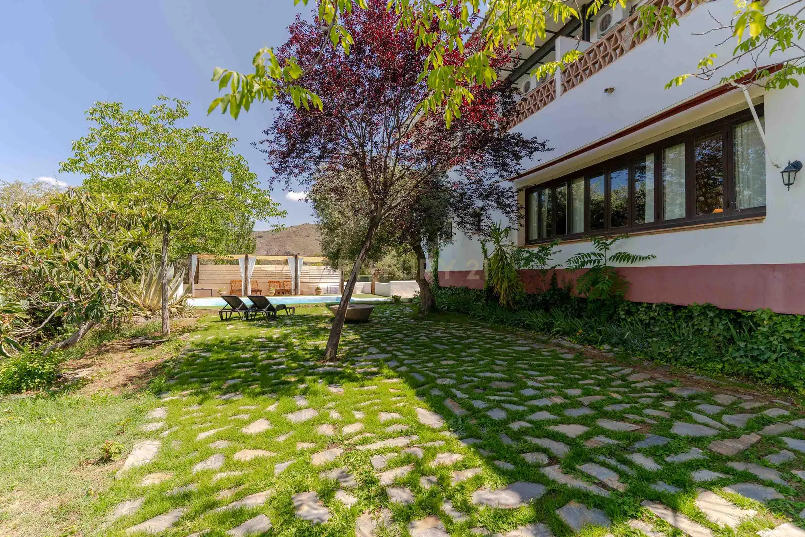 Garden of Houses for sale in Pinos Genil  with Air Conditioner, Private garden and Furnished
