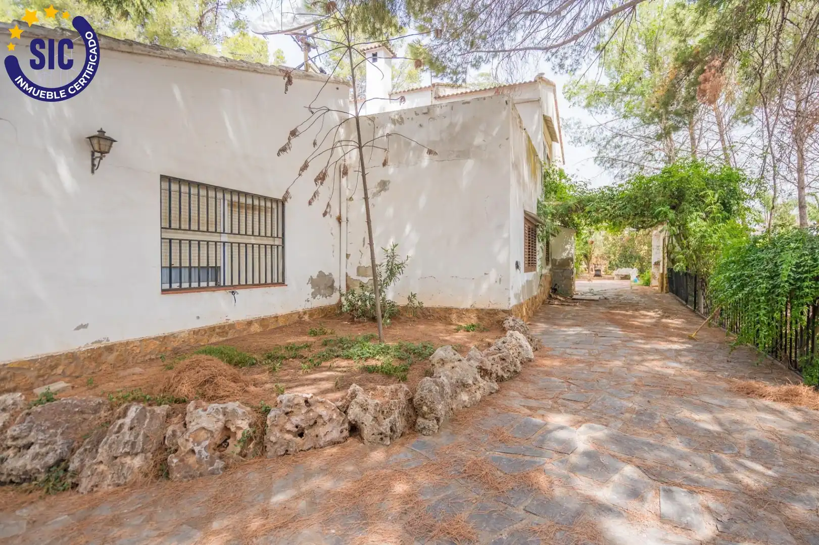Vista exterior de Casa o chalet en venta en Serra con Aire acondicionado, Calefacción y Jardín privado
