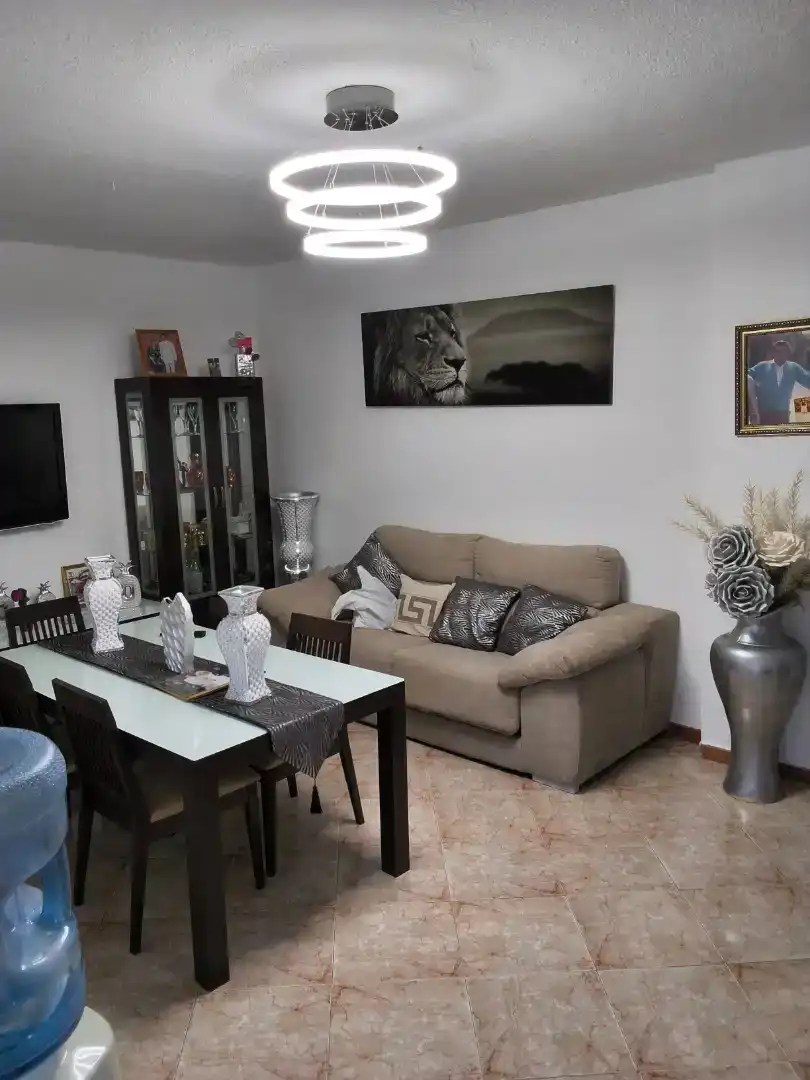 Sala d'estar de Planta baixa en venda en Mengíbar amb Aire condicionat, Moblat i Forn