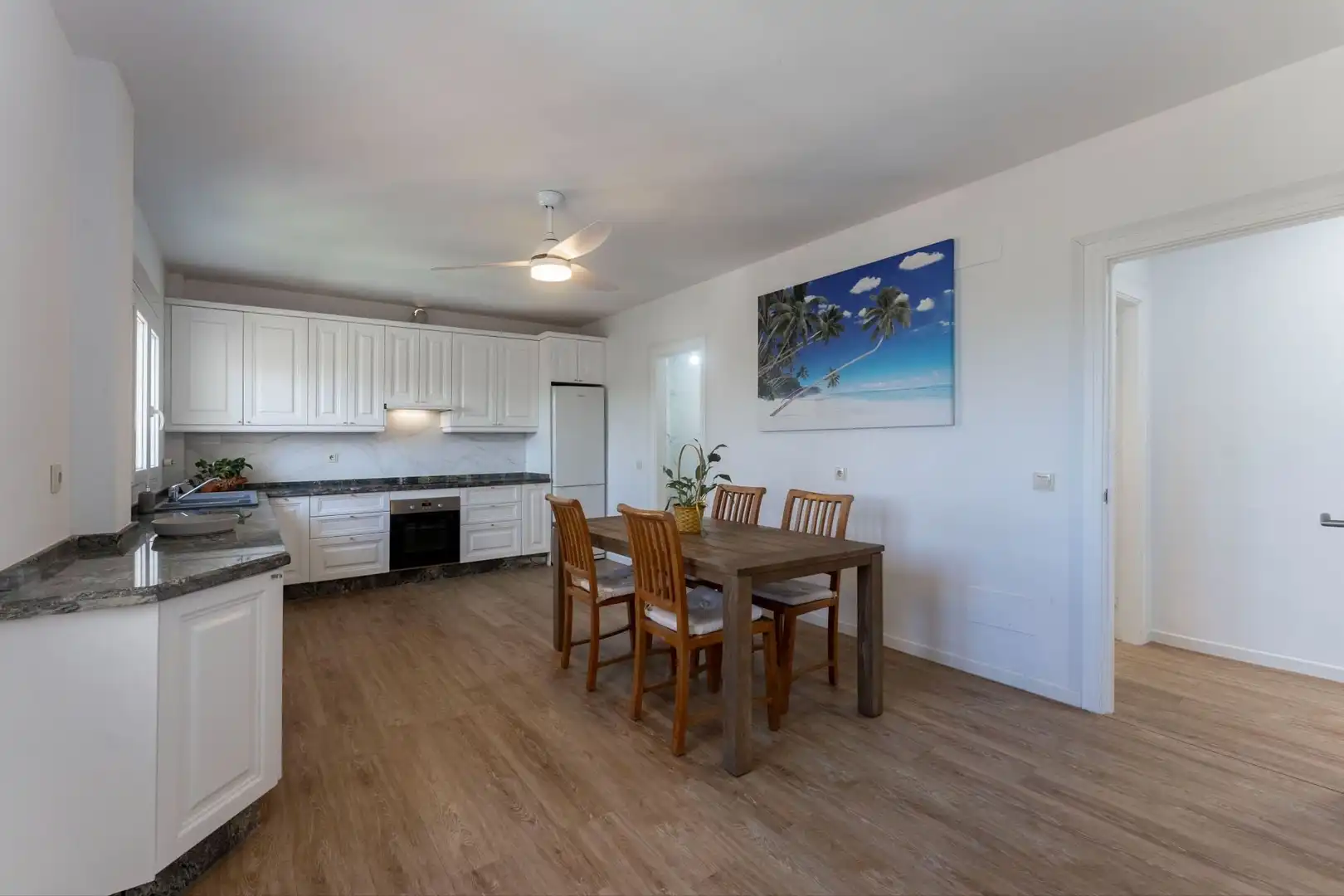 Kitchen of Houses for sale in Coín  with Swimming Pool