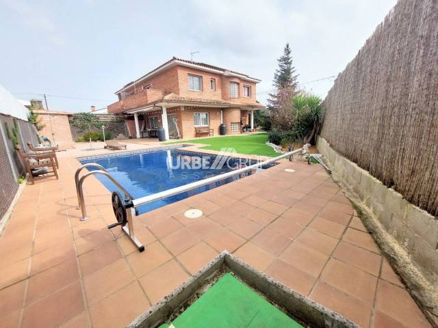 Casa-chalet en Venta en Les Fonts