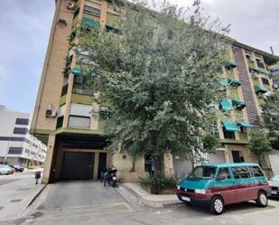 Exterior view of Flat for sale in  Granada Capital