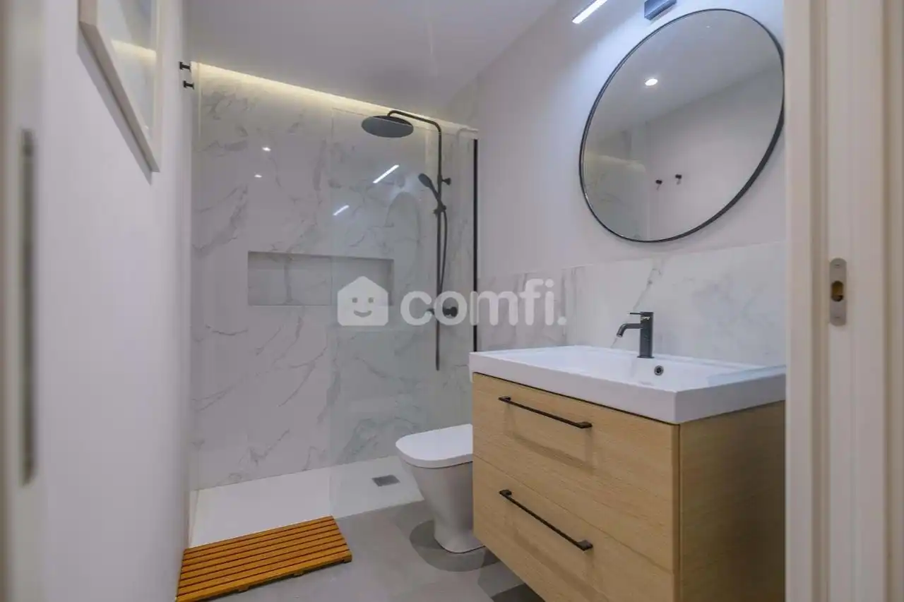 Appartamento con terrazza in vendita a Carrer Portal Nou, imagen 11