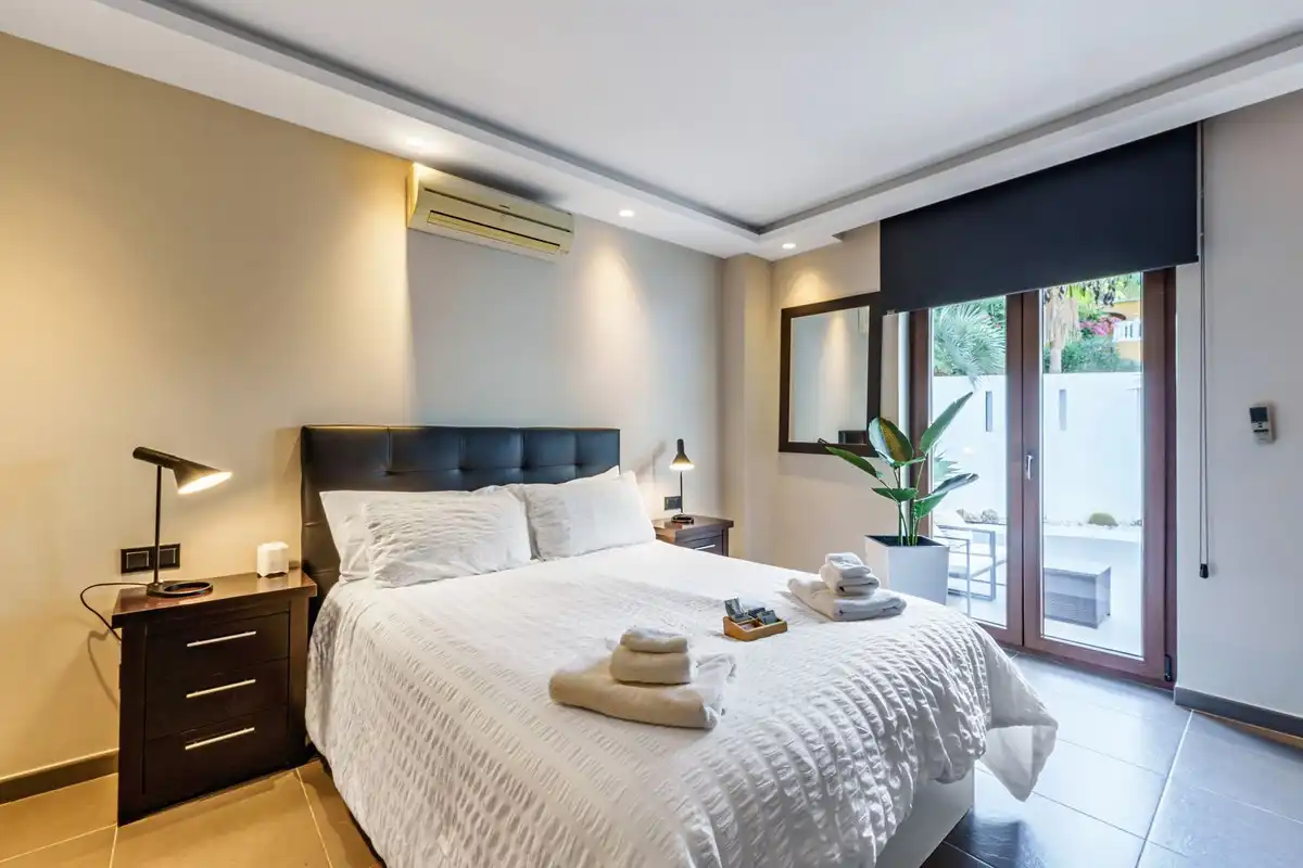 Habitación de Casa o chalet en venta en Marbella con Terraza y Piscina
