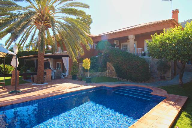 Casa-chalet en Venta en Manantiales - Lagar - Cortijo