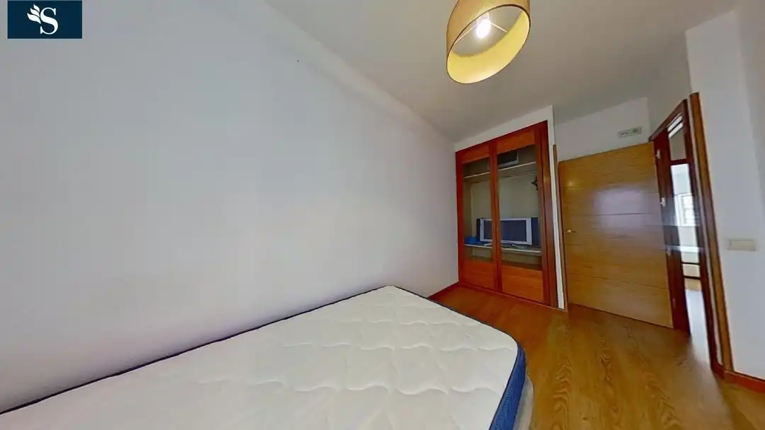 Bedroom of Flat for rent in Madrid  with Air Conditioner, Heating and Terrace