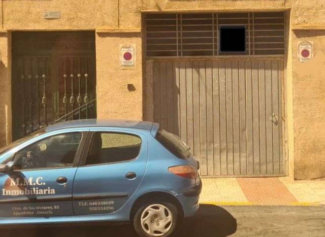 Garaje en Venta en Roquetas Pueblo