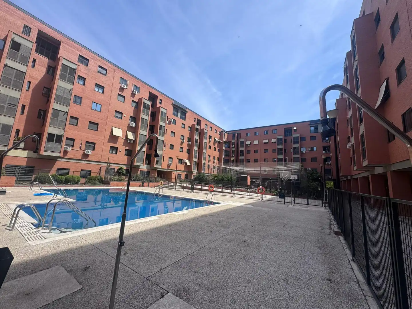 Piscina de Piso en venta en Madrid con Aire acondicionado, Calefacción y Parquet
