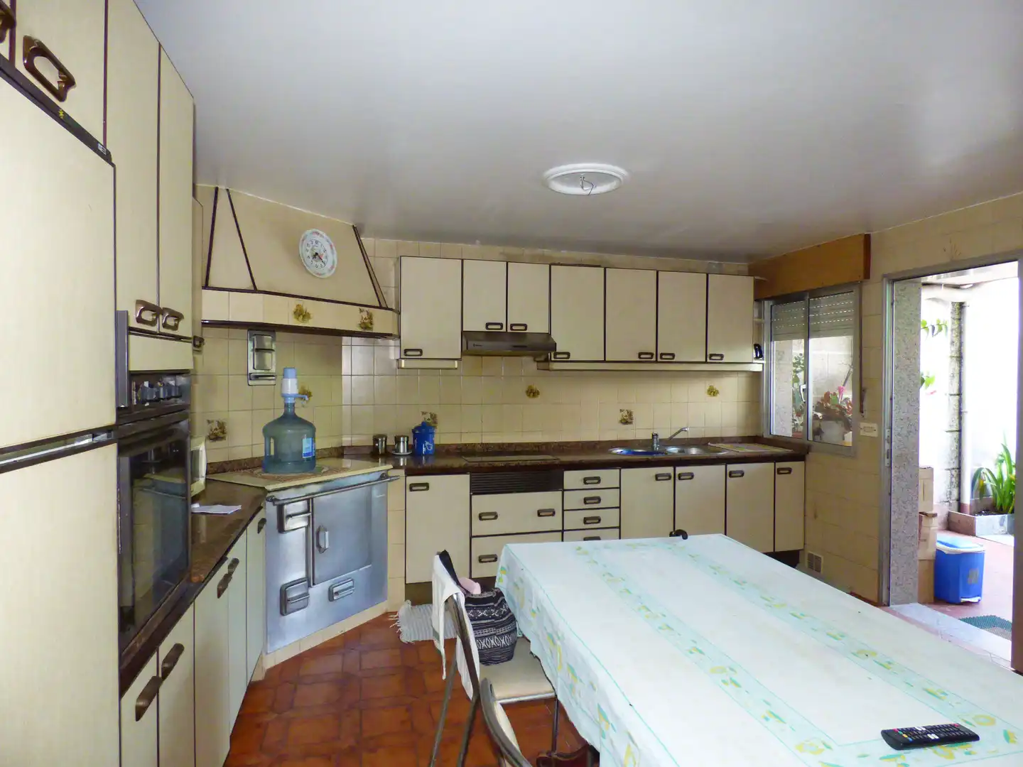 Cuina de Casa o xalet en venda en Soba amb Jardí privat i Terrassa