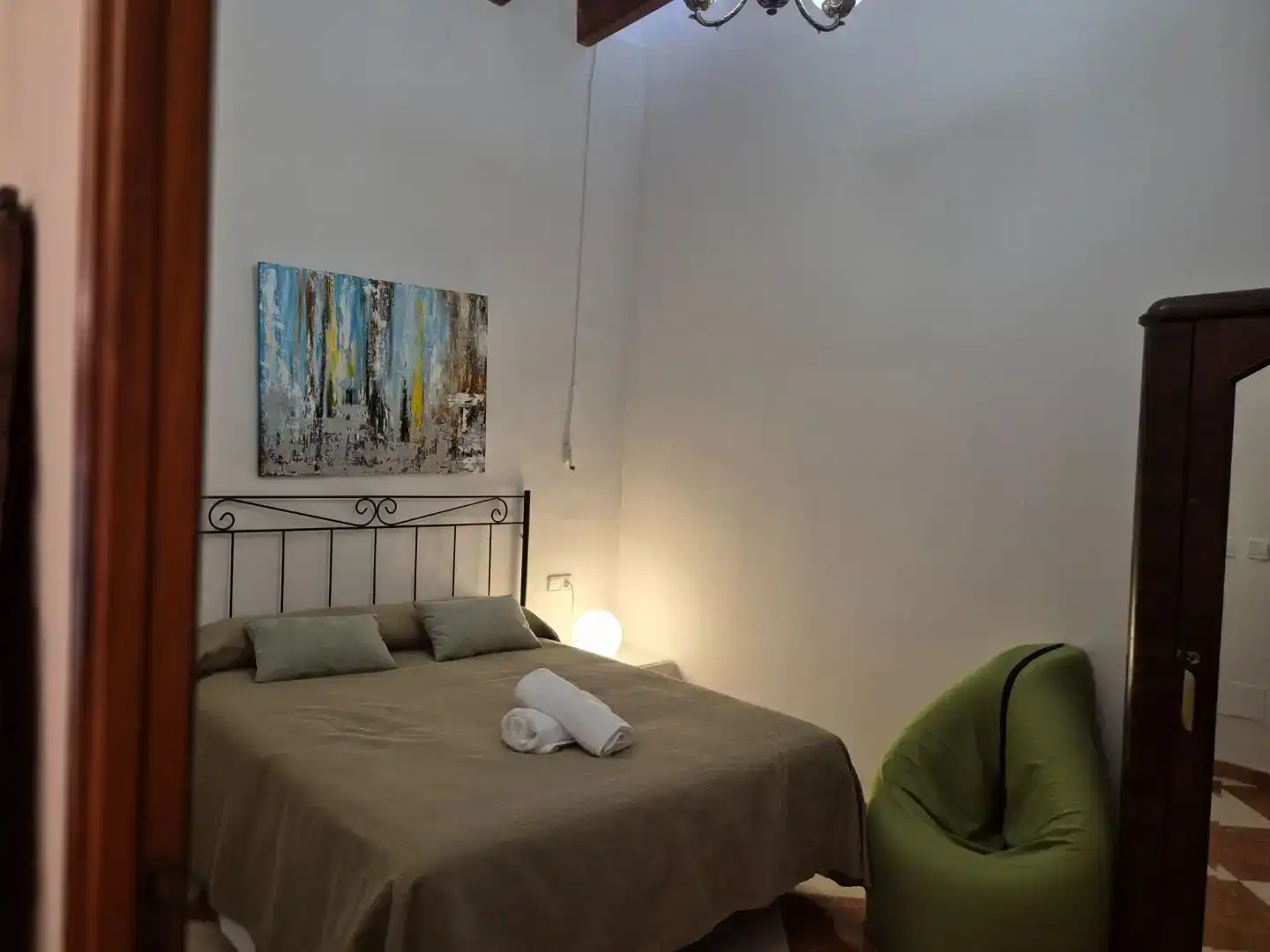 Dormitori de Casa adosada de lloguer en Ariany amb Aire condicionat, Jardí privat i Traster