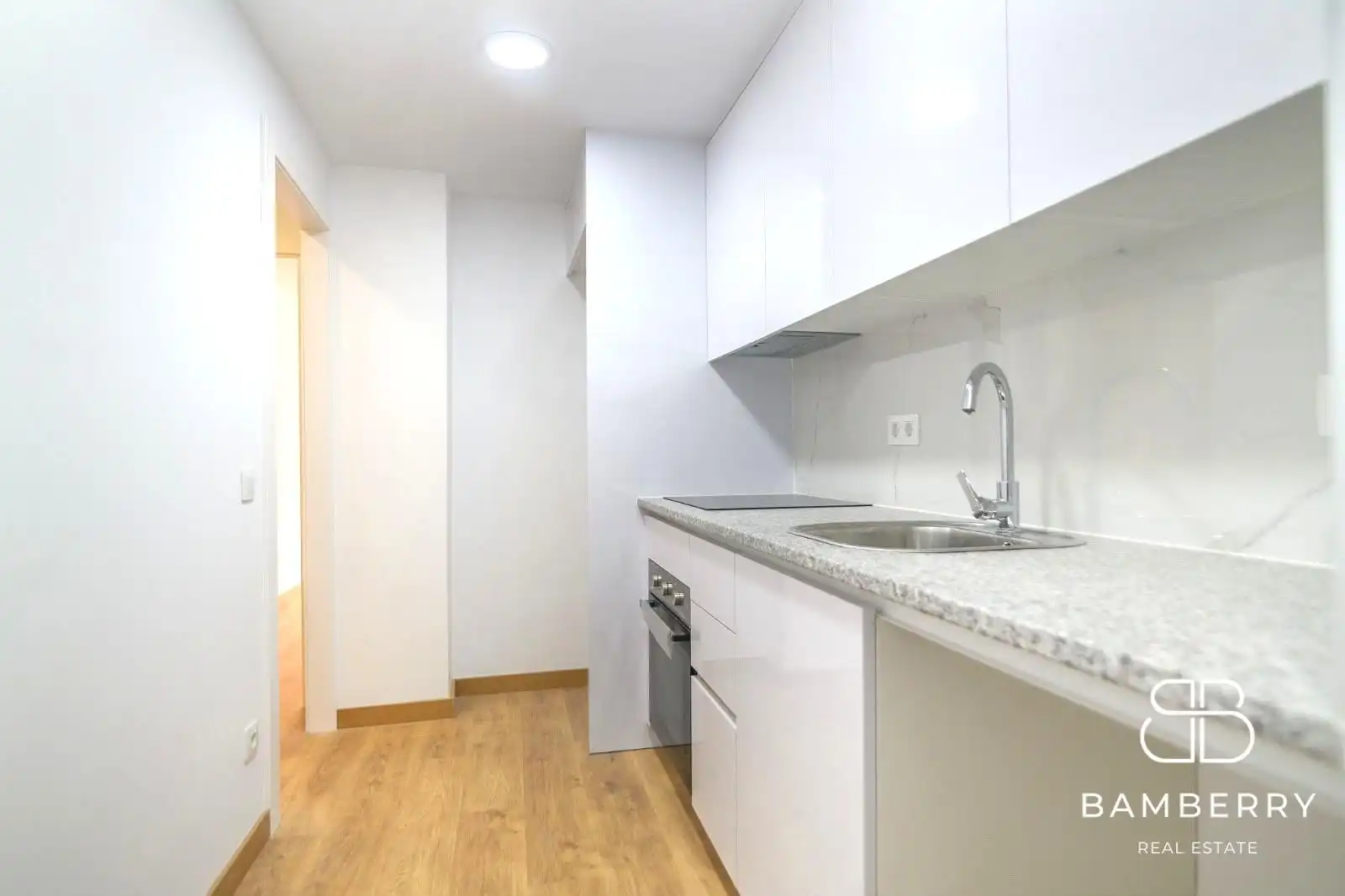 Cuina de Pis en venda en Sant Boi de Llobregat amb Parquet