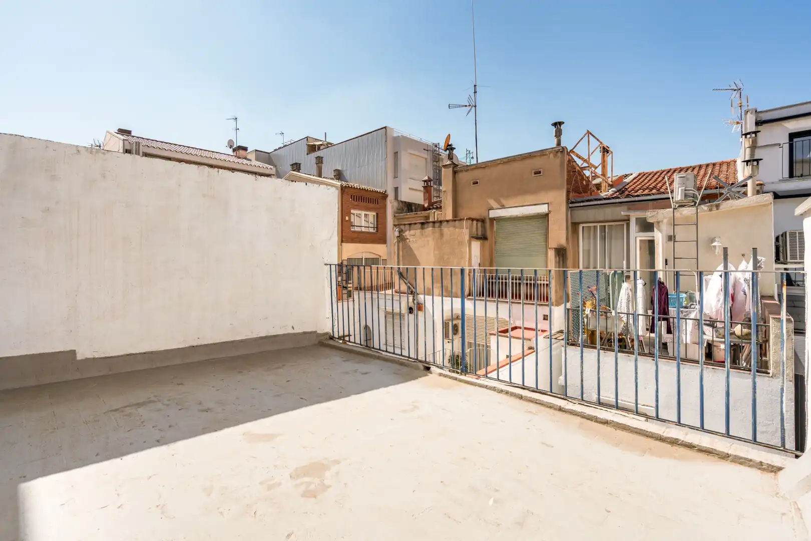 Vista exterior de Planta baixa en venda en Terrassa amb Aire condicionat, Calefacció i Parquet