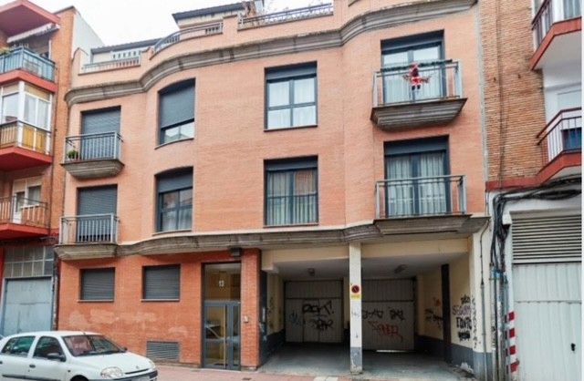 Vista exterior de Pis en venda en Valladolid Capital amb Calefacció, Parquet i Traster