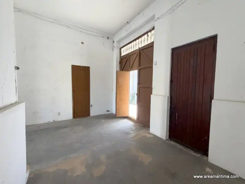 Casa adosada en venta en Valencia con Trastero y Alarma