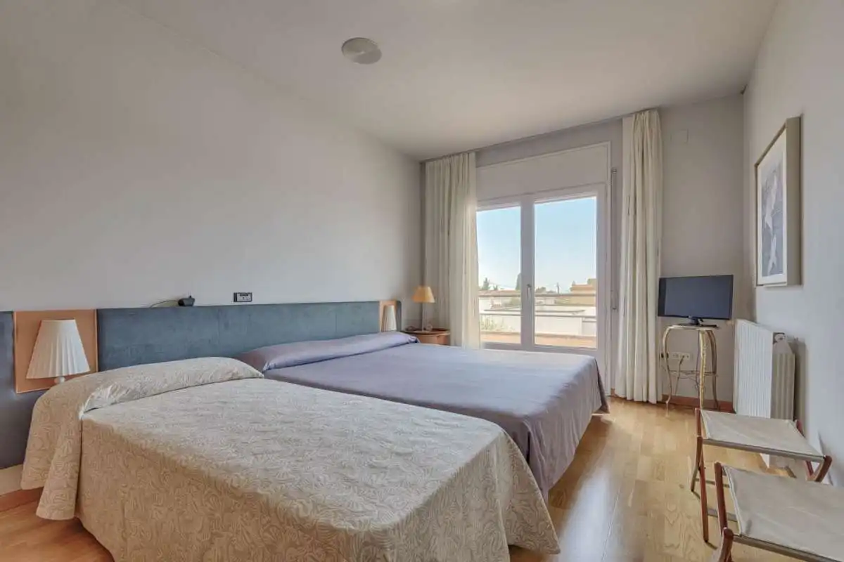 Dormitori de Casa o xalet en venda en Roses amb Jardí privat