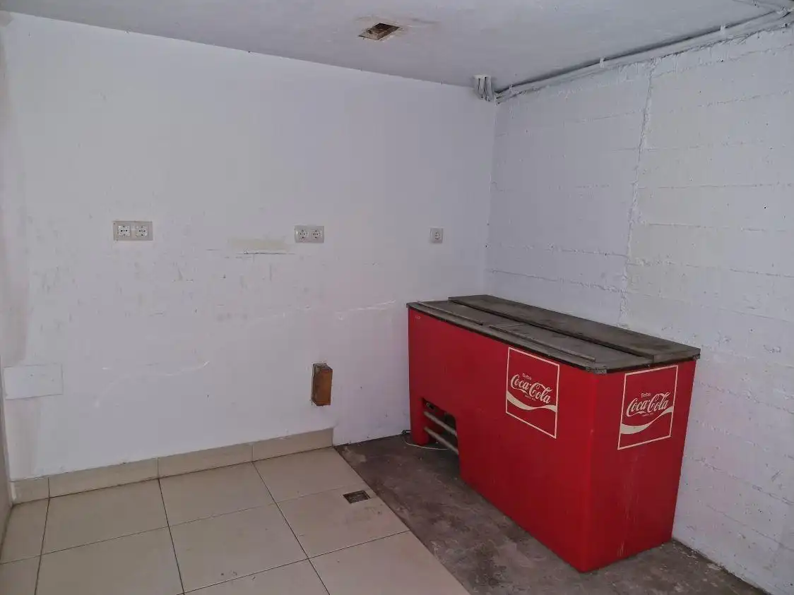 Local en venta en Torrelavega 