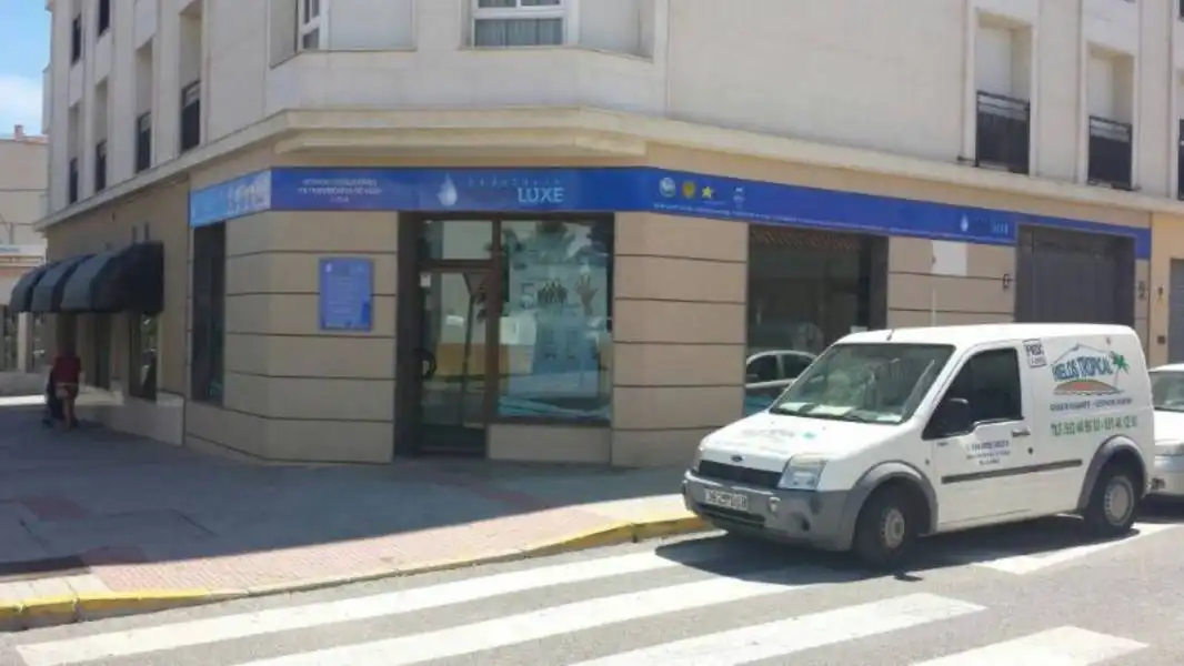 Local comercial en venda a El Ejido Ciudad, imagen 6