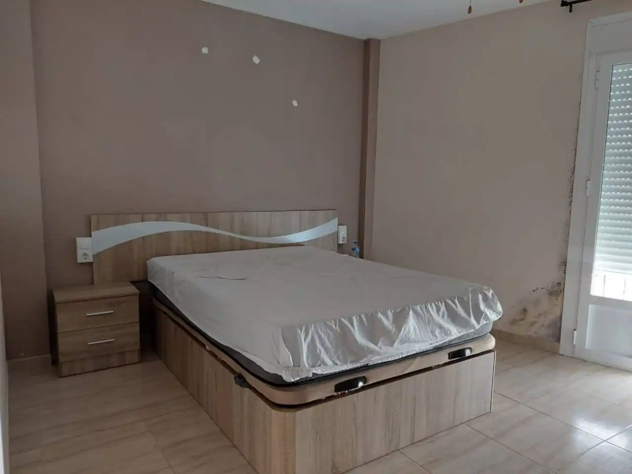 Habitación de Piso en venta en Torre Alháquime con Balcón