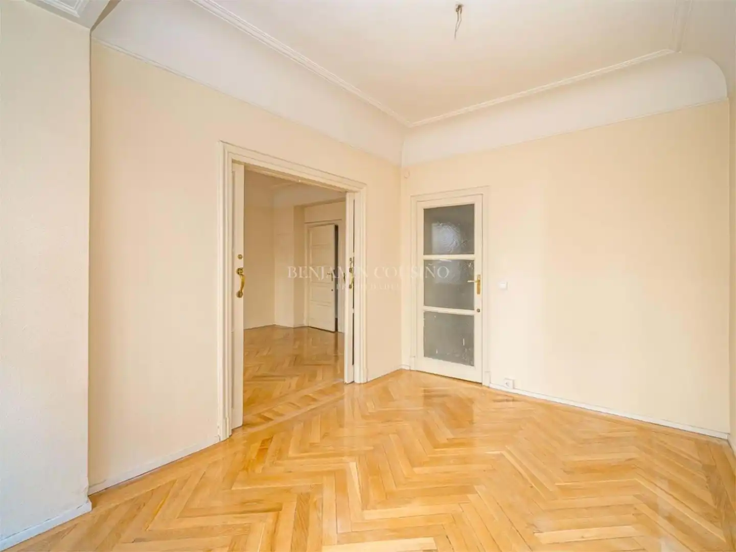 Piso en venta en Madrid con Balcón