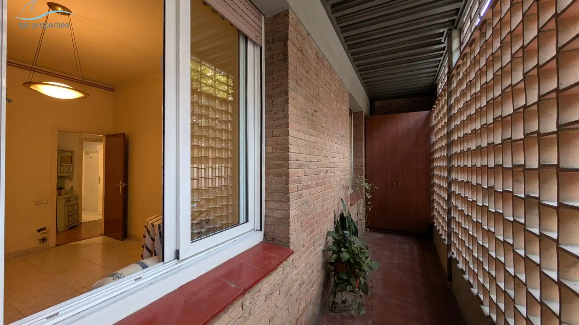 Terraza de Apartamento en venta en Barcelona con Calefacción y Parquet