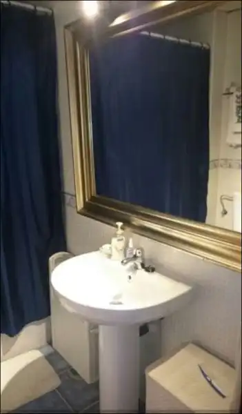Bathroom of Detached homes for rent in Montequinto  with Air Conditioner, Heating and Terrace