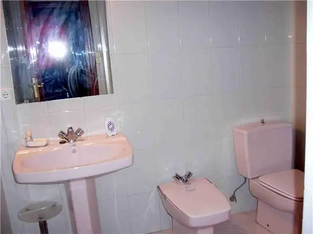Bathroom of Flat for rent in Zaragoza  with Heating, Furnished and Oven