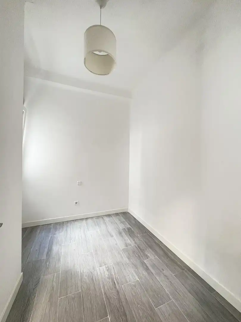 Schlafzimmer von Wohnung zur Miete in Madrid mit Klimaanlage und Heizung