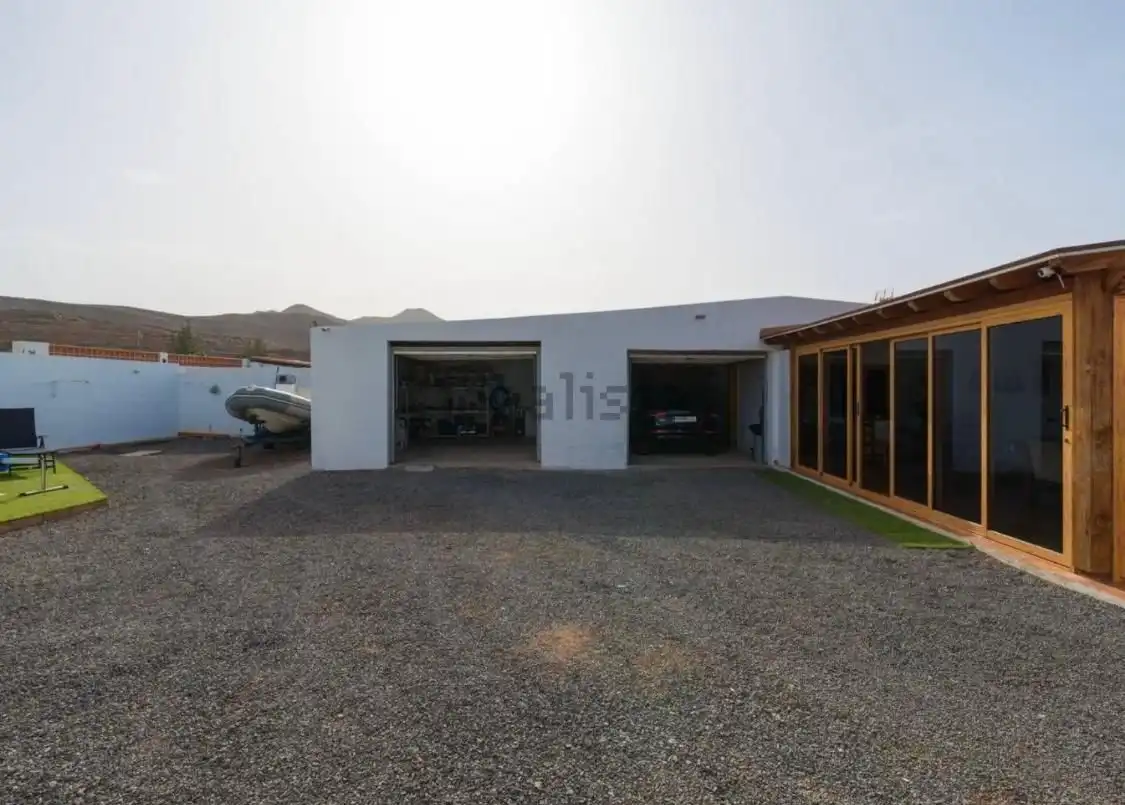 Exterior view of Houses for sale in Tuineje  with Air Conditioner, Terrace and Storage room