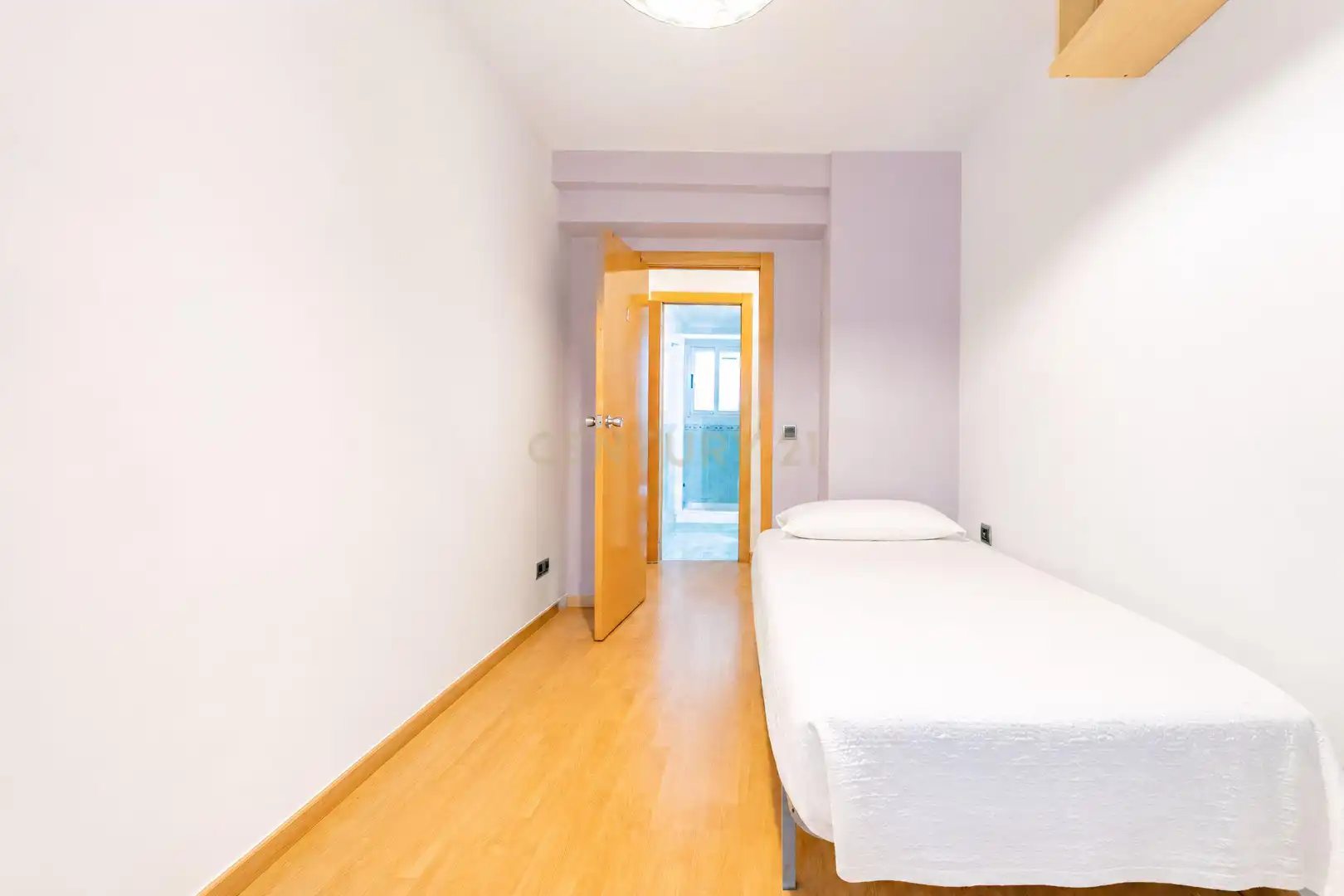 Schlafzimmer von Erdgeschoss zum Verkauf in Valencia