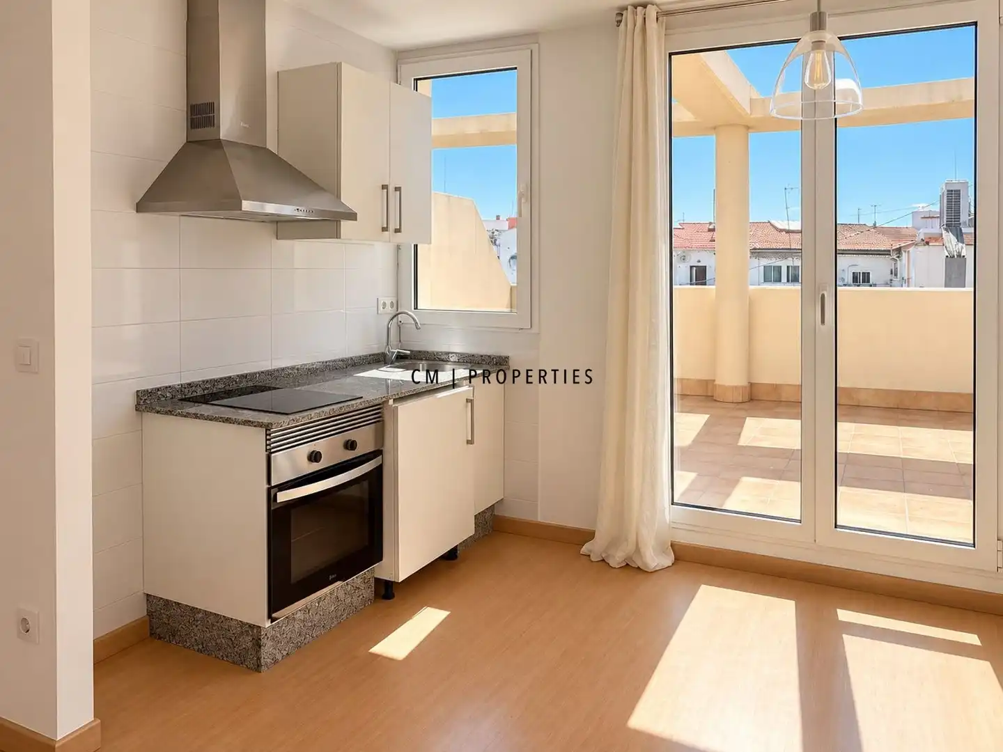 Cocina de Ático de alquiler en L'Eixample