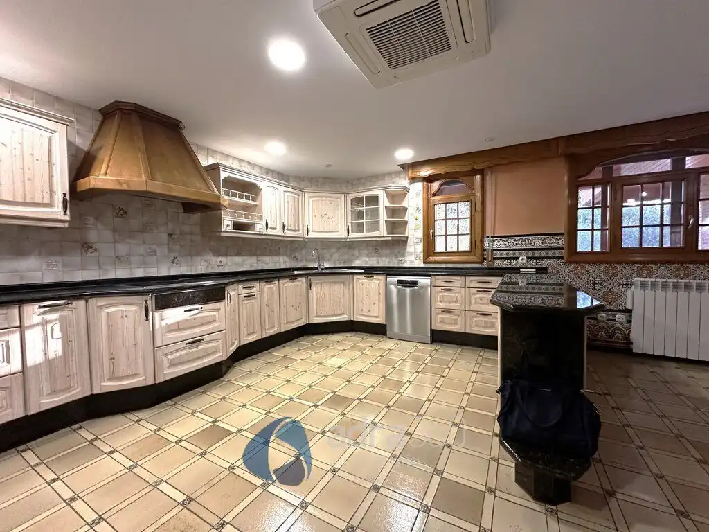 Kitchen of Houses for sale in Lardero  with Air Conditioner, Heating and Private garden