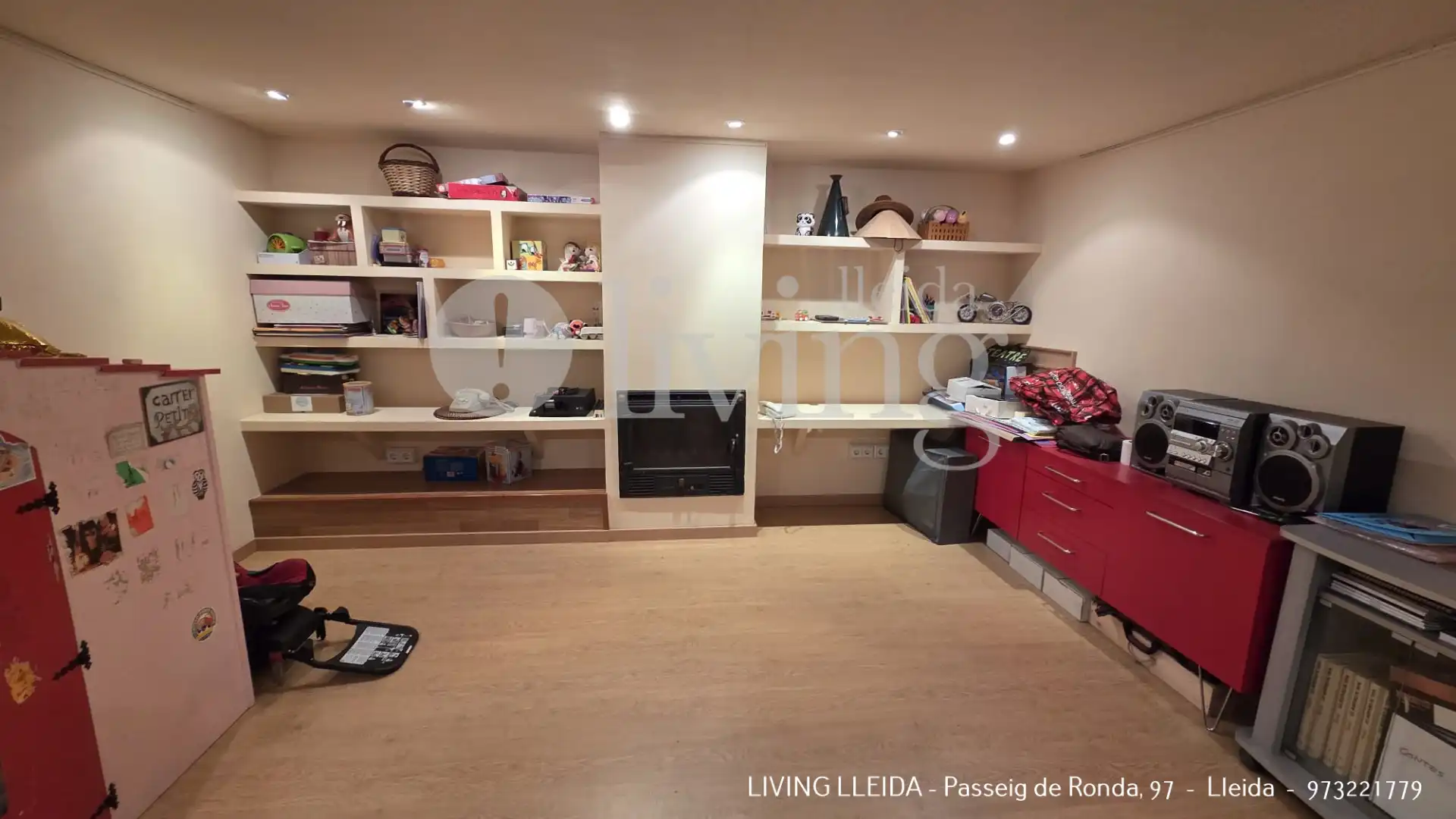 Einfamilien-Reihenhaus zur Miete in Lleida mit Klimaanlage, Heizung und Privatgarten