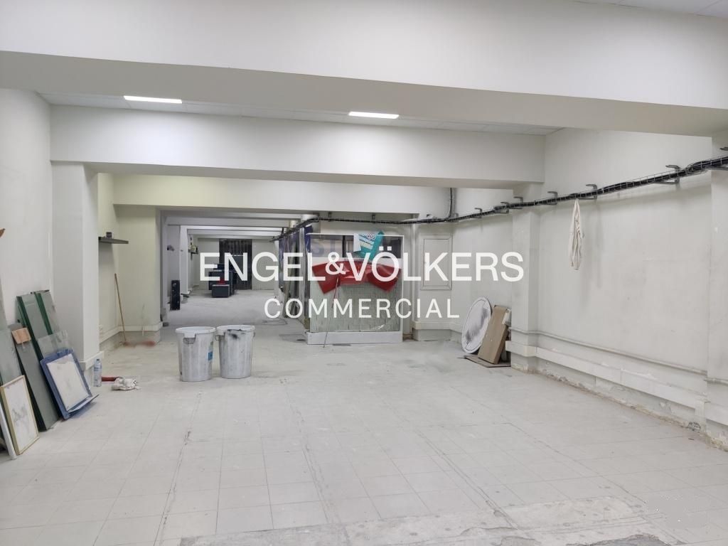 Premises for sale in  Barcelona Capital