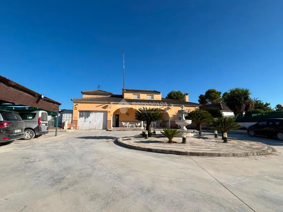 Casa rústica amb piscina en venda a LAS MONJAS, imagen 3