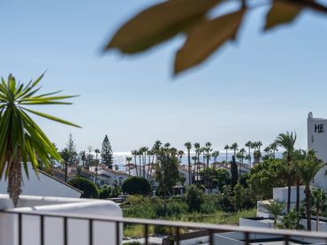 Penthouse mit Balkon zum Verkauf in Nueva Andalucía