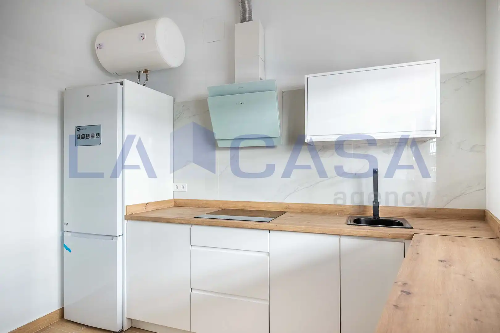 Kitchen of Ground floor for sale in Sevilla