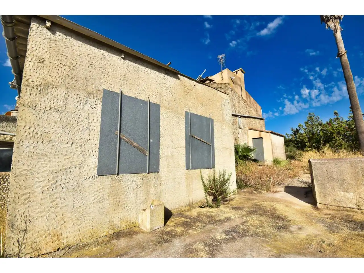 Vista exterior de Finca rústica en venda en Santa Margalida amb Aire condicionat, Calefacció i Jardí privat