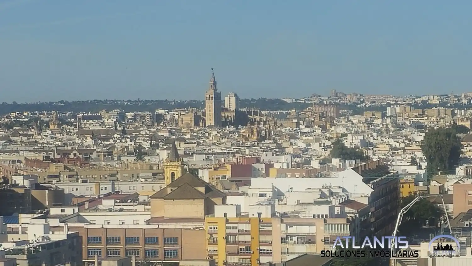 Exterior view of Flat for sale in Sevilla  with Air Conditioner, Heating and Community pool