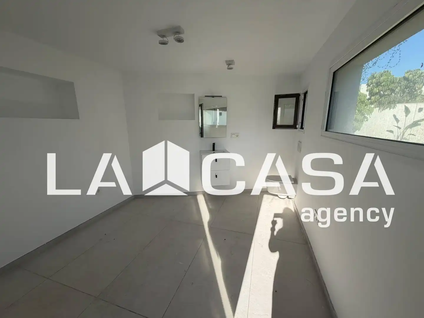Semi-detached house for sale in Entrenúcleos, imagen 41