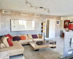 Sala d'estar de Apartament de lloguer en Marbella amb Aire condicionat