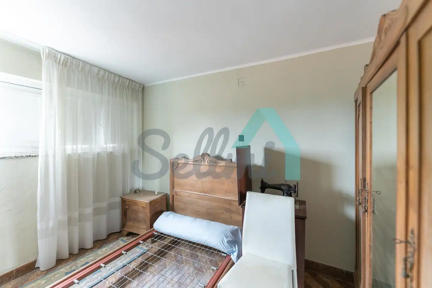Dormitori de Casa adosada en venda en Langreo amb Calefacció, Jardí privat i Parquet