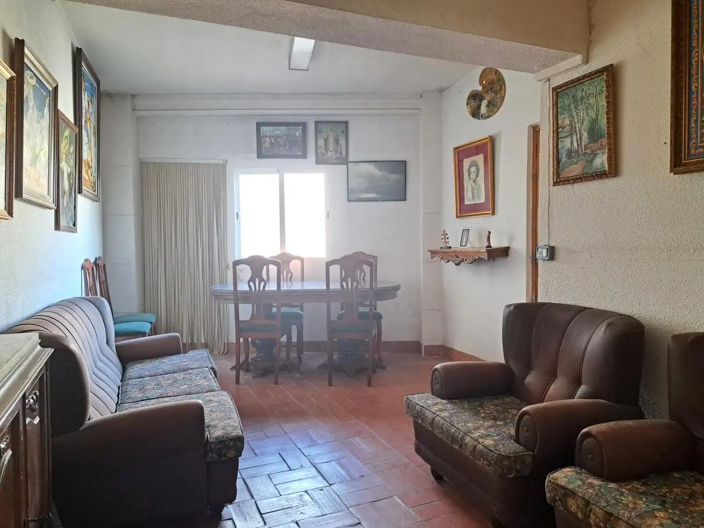 Living room of Flat for sale in Requena  with Heating, Parquet flooring and Terrace